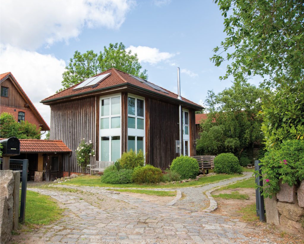 Vermietetes-Einfamilienhaus-mit-Doppelcarport-21493-Grabau-Thonhauser-Immobilien-GmbH-Titel2